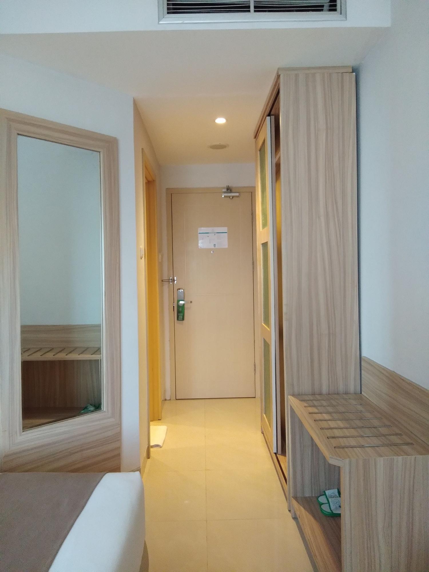 Lorin Syariah Solo Hotel Екстер'єр фото