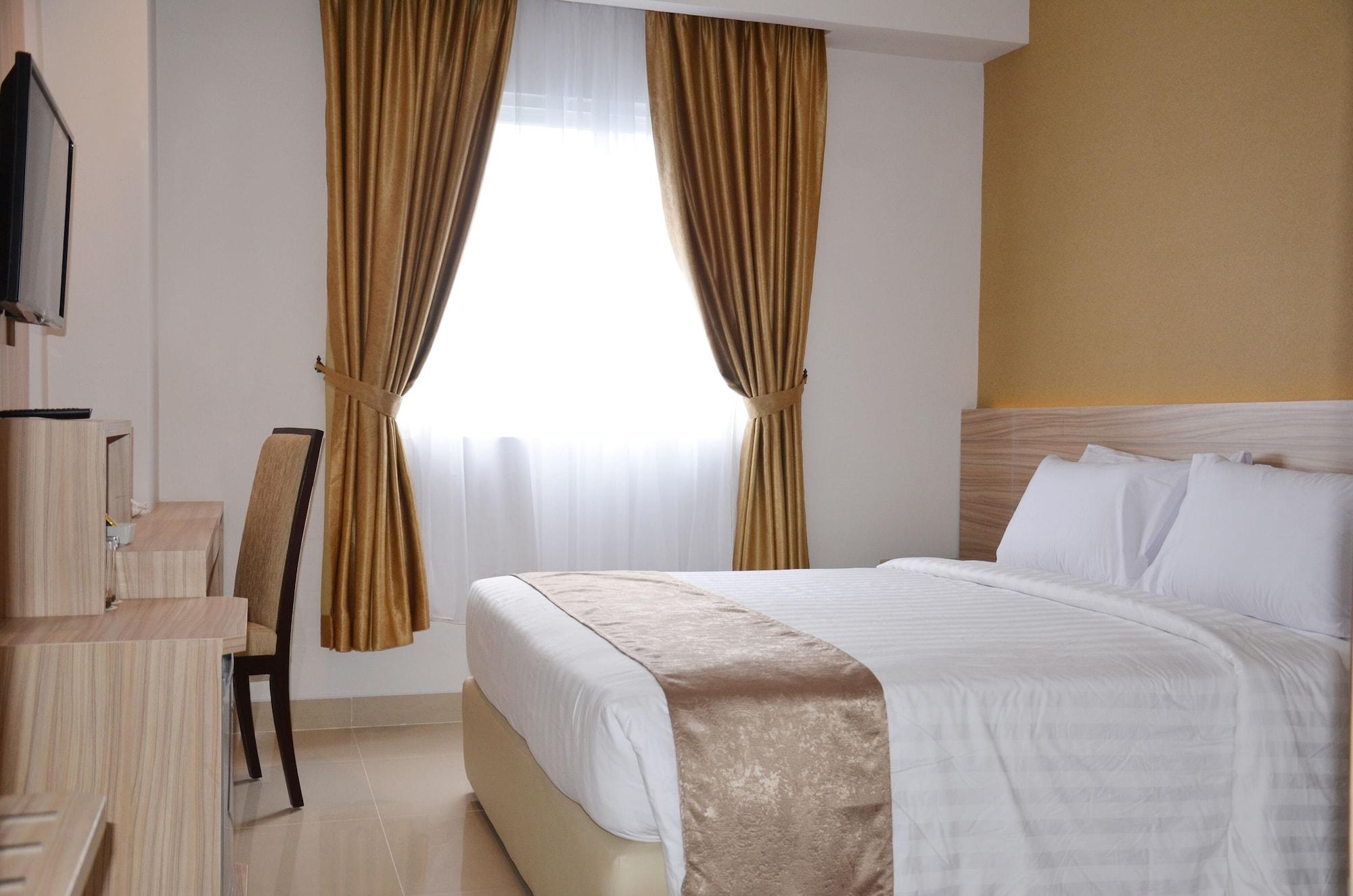 Lorin Syariah Solo Hotel Екстер'єр фото