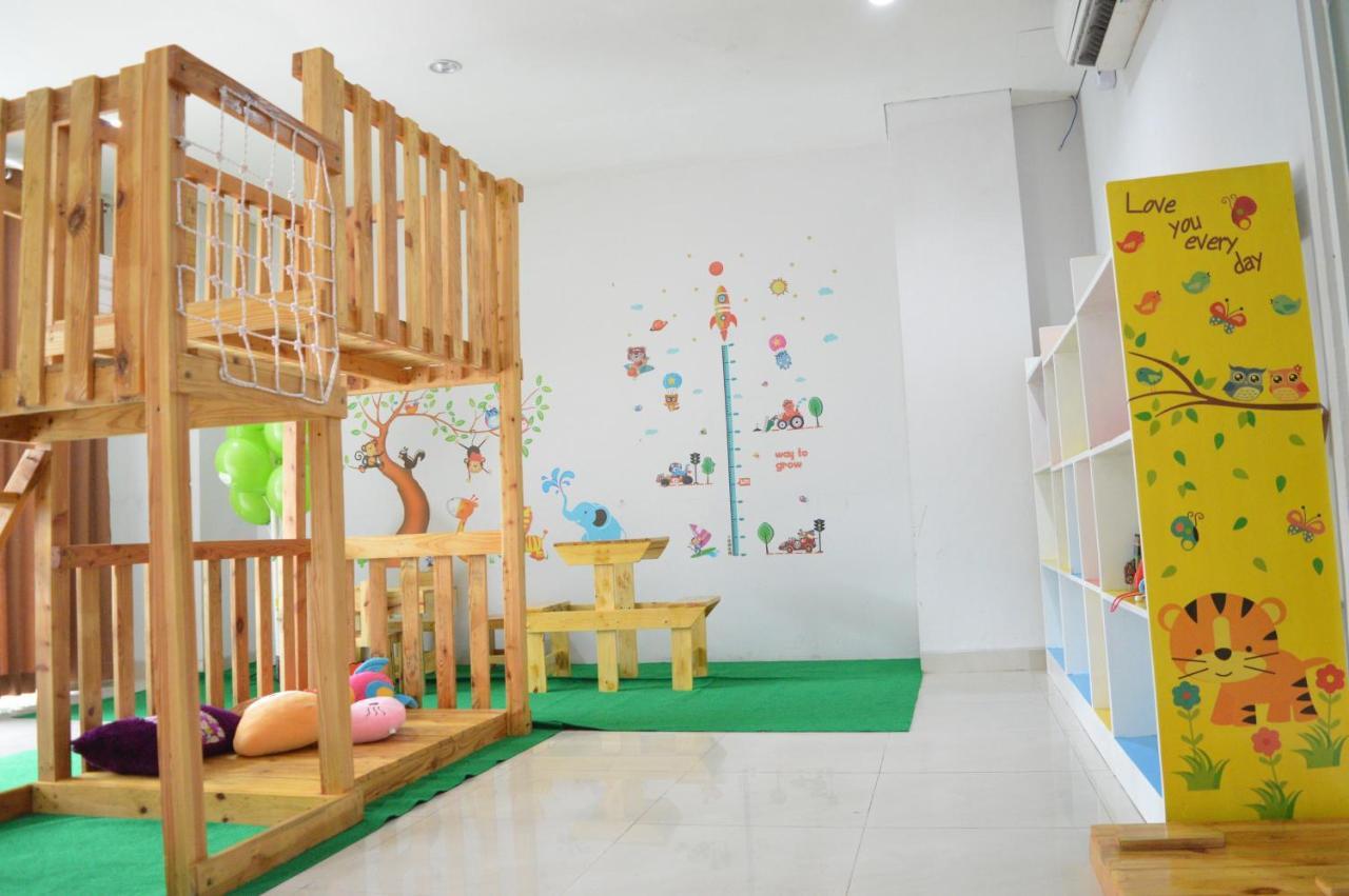Lorin Syariah Solo Hotel Екстер'єр фото