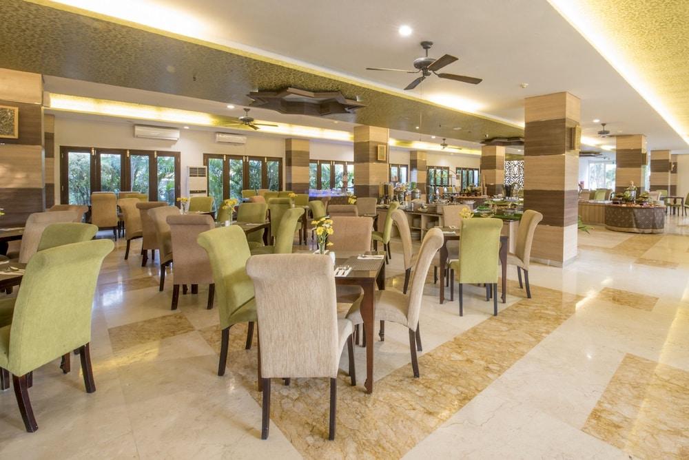 Lorin Syariah Solo Hotel Екстер'єр фото