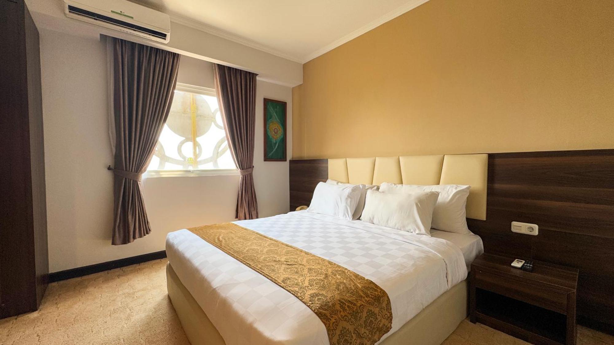 Lorin Syariah Solo Hotel Екстер'єр фото