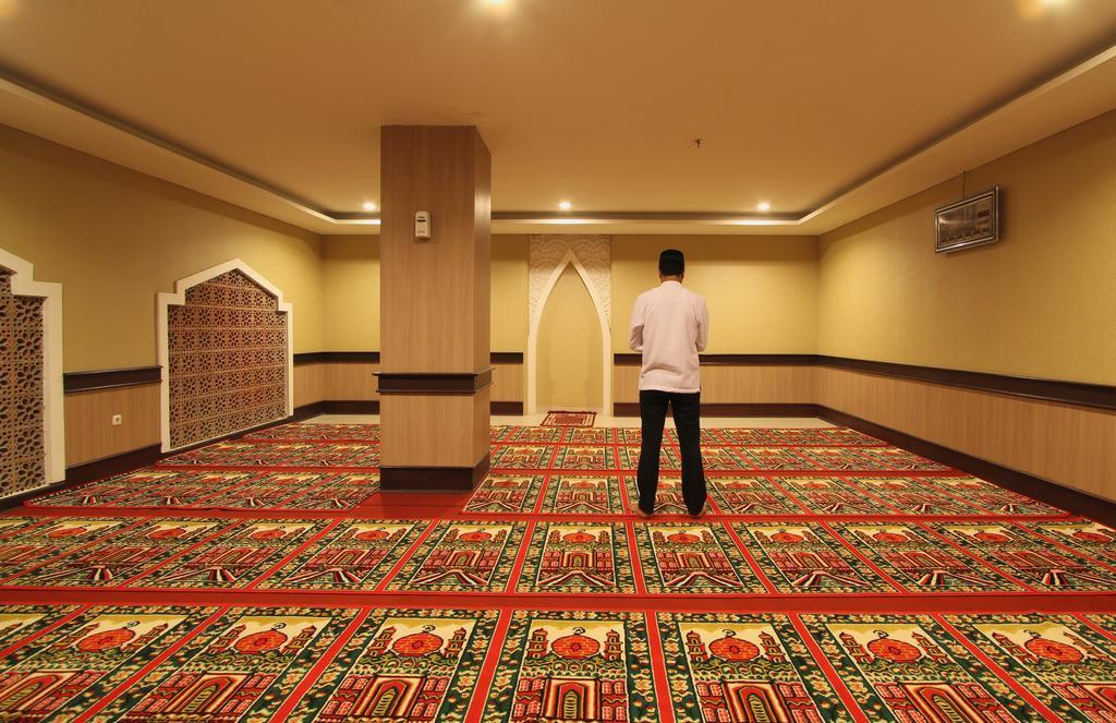 Lorin Syariah Solo Hotel Екстер'єр фото
